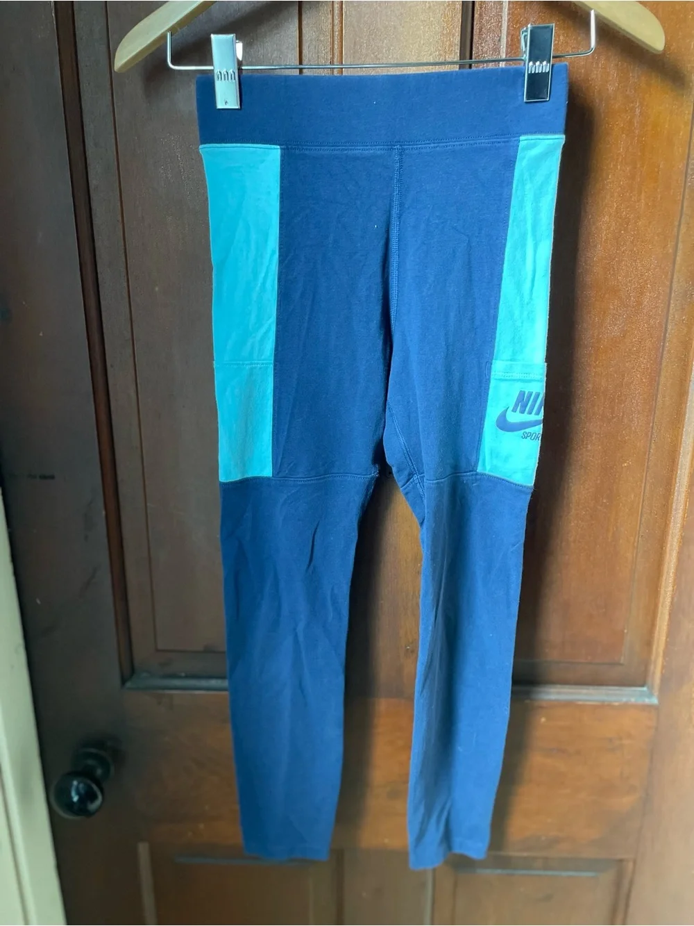 Nike girls large blue leggings